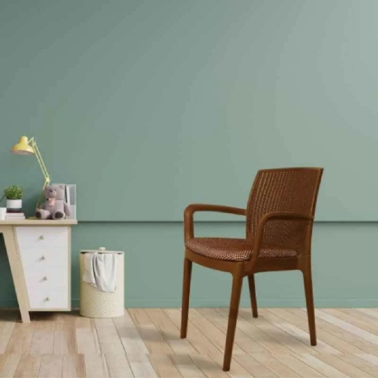 Beta Chair with Cushion 2