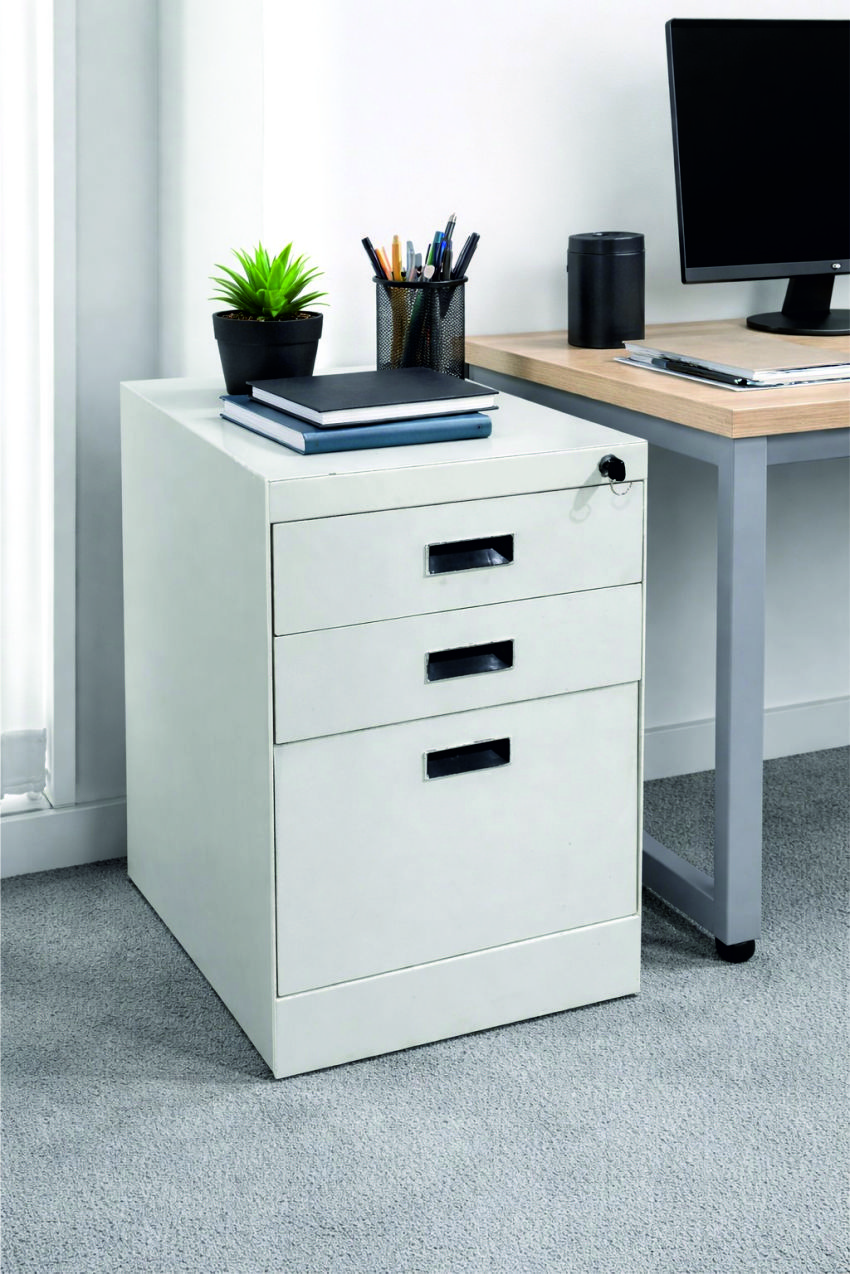 Metal Pedestal
